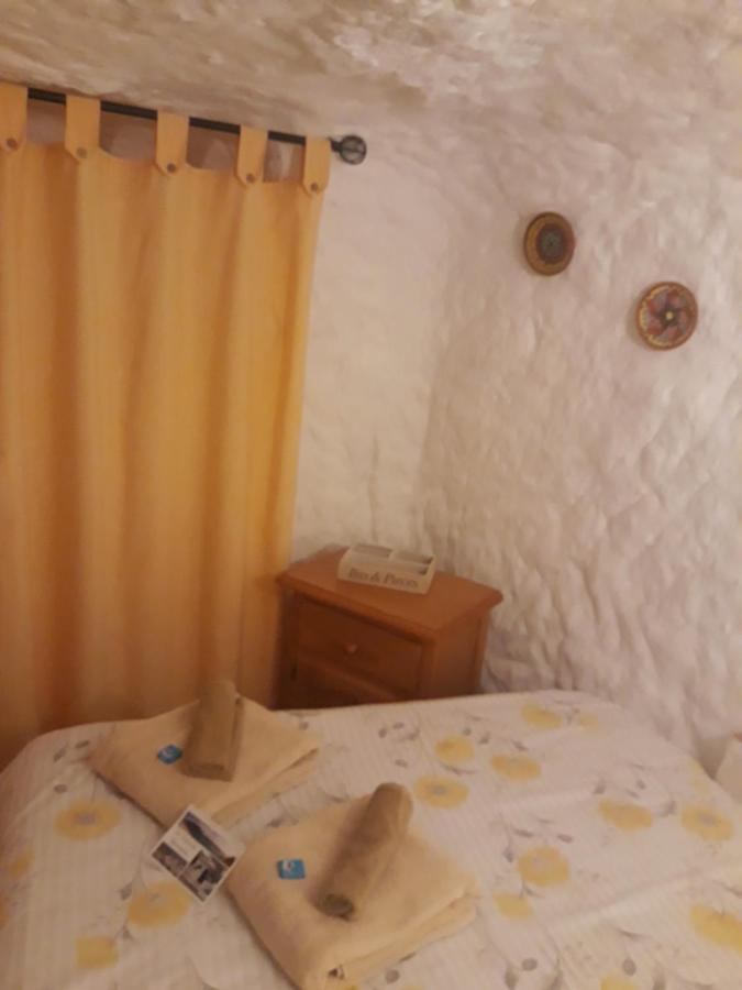 The Welcome Cave Freila Exteriör bild